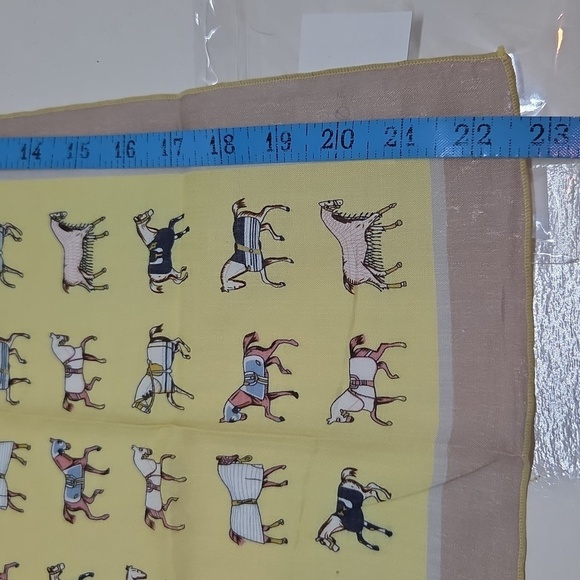 New Cotton/Linen Scarf Beige Horse Print - Picture 5 of 5